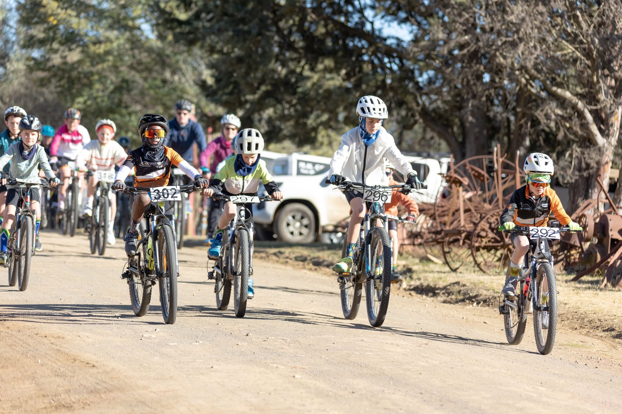 Young riders cycling on the Thomas River route